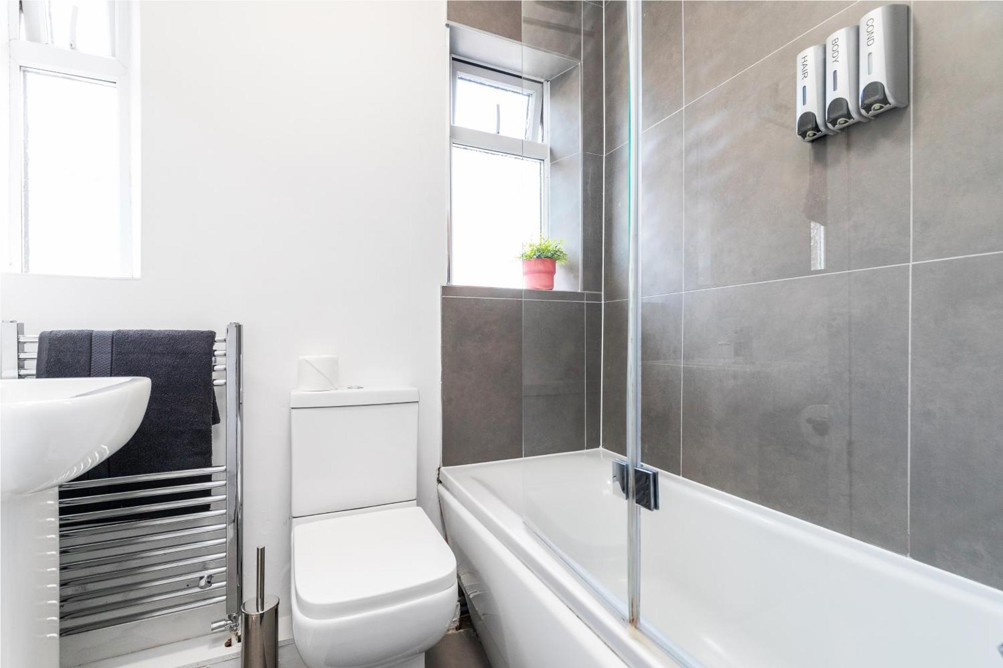 לידס Stylish Studio Apt In Leeds מראה חיצוני תמונה